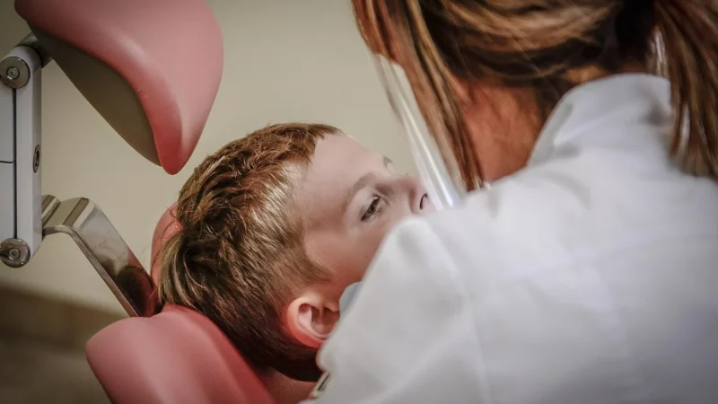 Dentysta Peterborough, polski gabinet, leczenie kanałowe pod mikroskopem i ceny