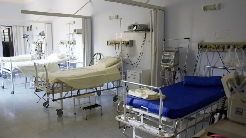 Kiedy warto wynająć łóżko rehabilitacyjne w Warszawie?