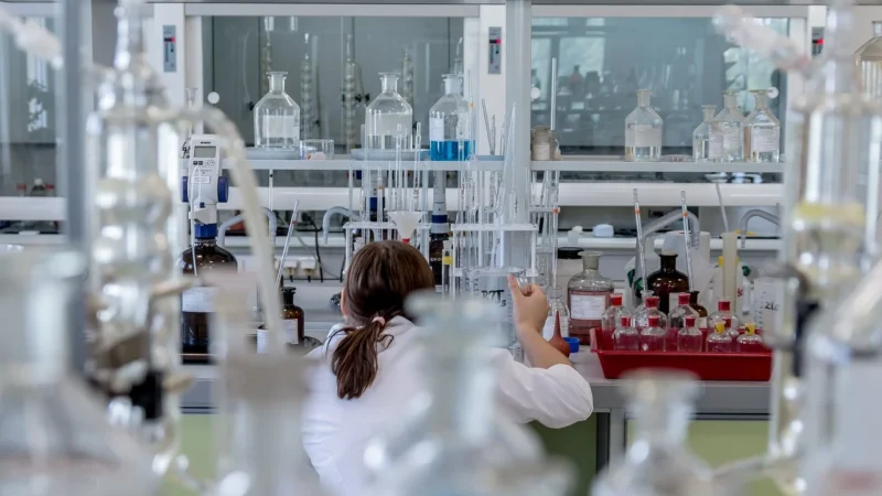 Najważniejsze rodzaje sprzętu laboratoryjnego